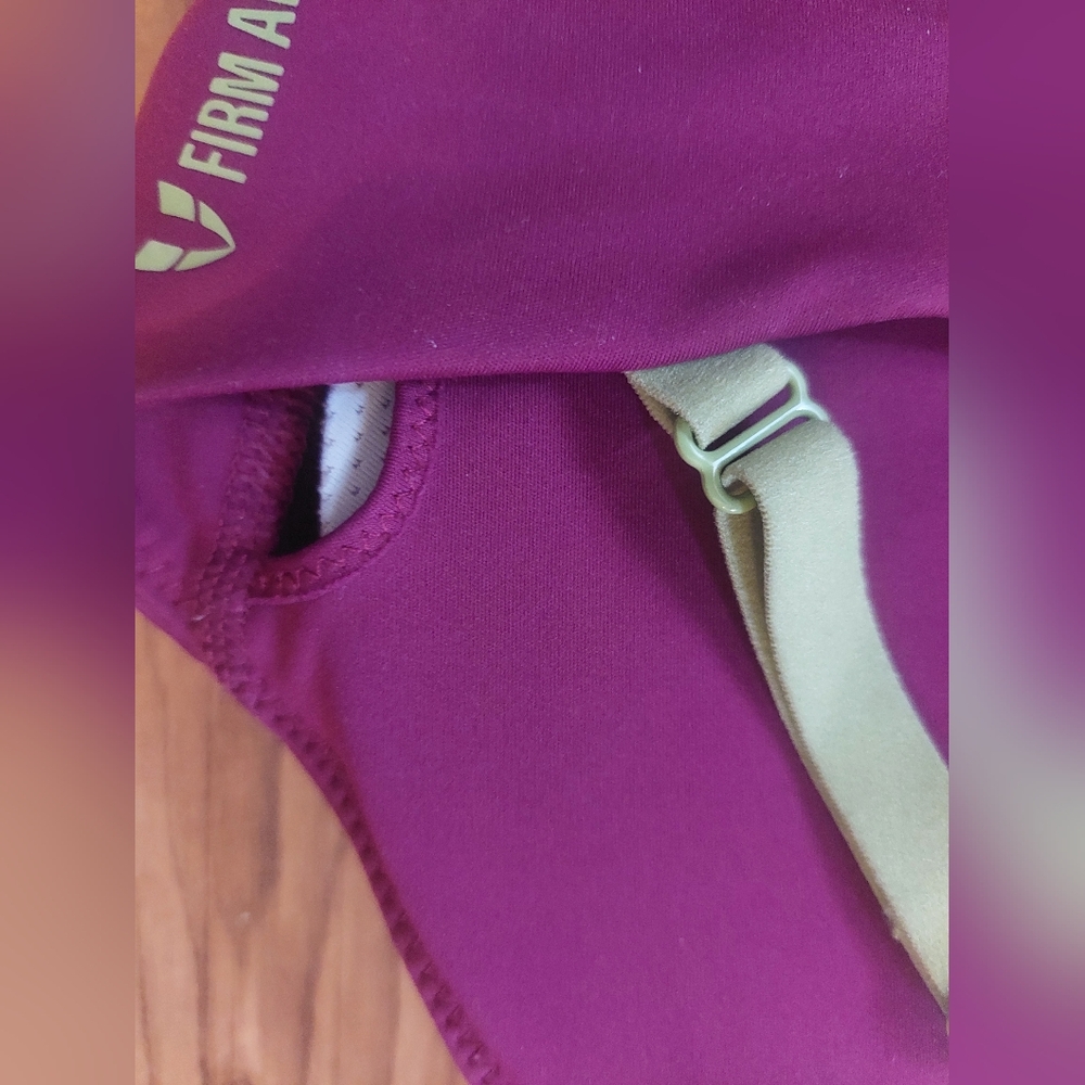 Zip front bra - Picture 3 of 5